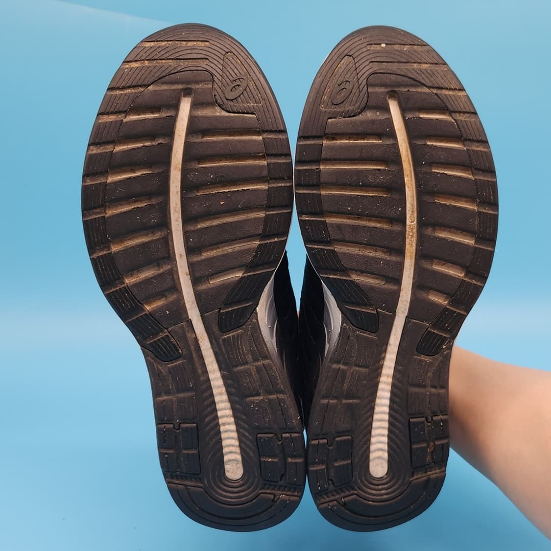 ooo 아식스 fuzeX 블랙 런닝화245 상품이미지3