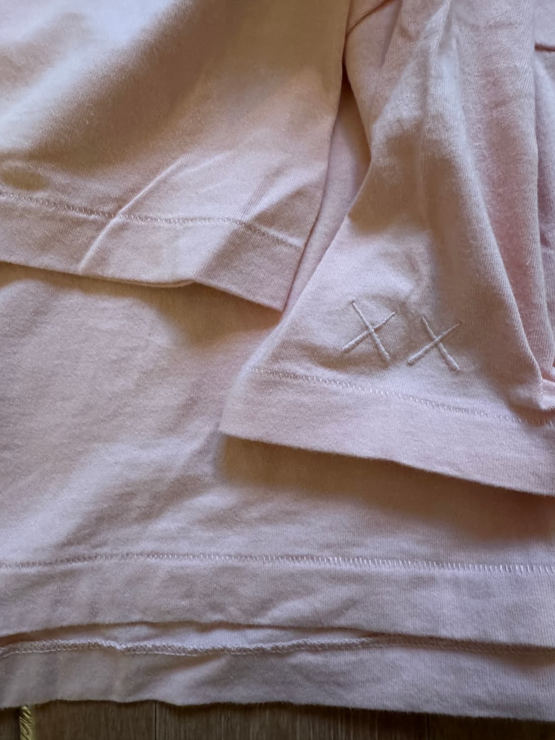 유니클로 카우스 xl 상품이미지2