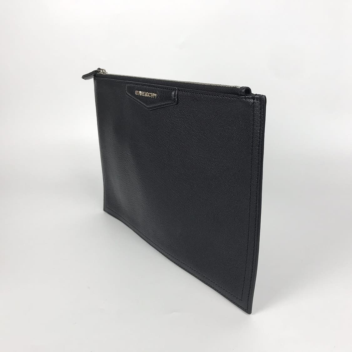 지방시 Givenchy 안티고나 미듐 클러치백 상품이미지5