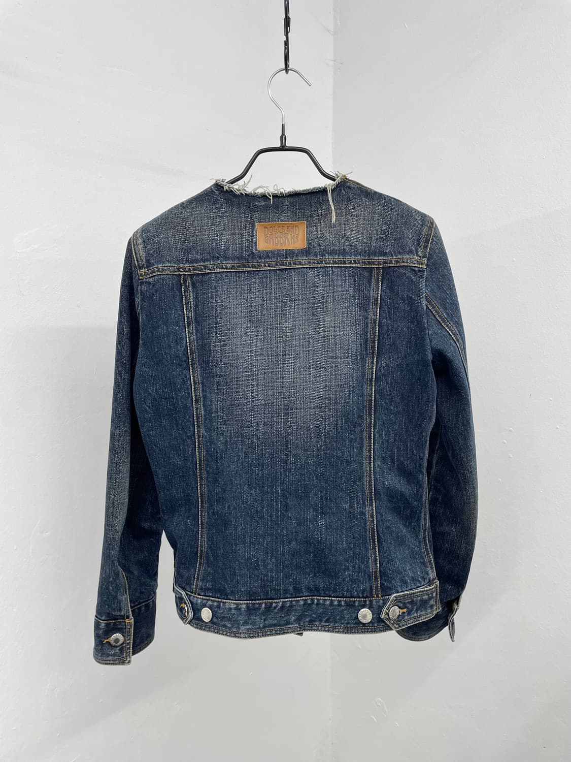 돌체앤가바나 러프 절개 데님 자켓  상품이미지8