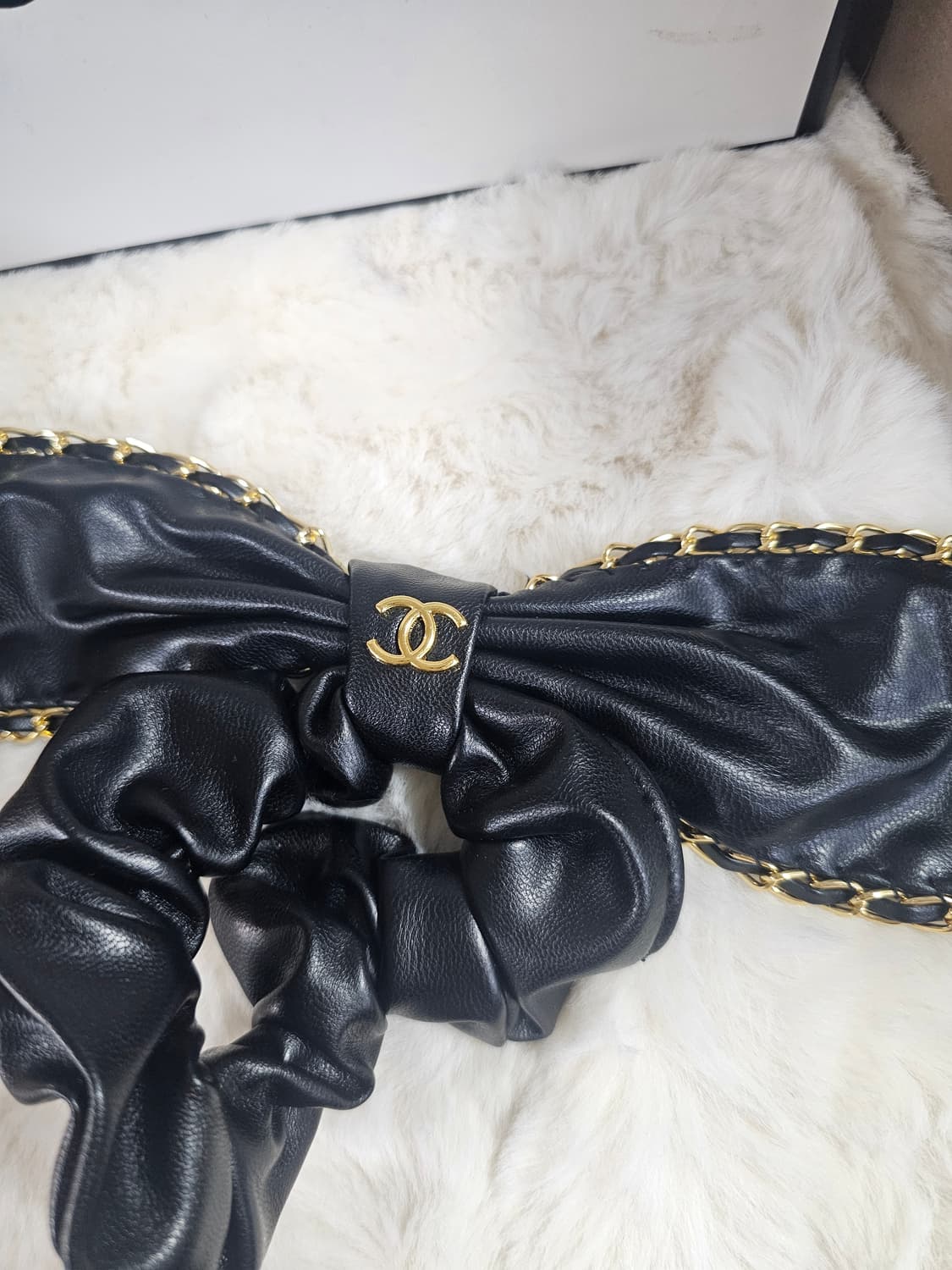 빈티지 샤넬 레더 체인 곱창 헤어슈슈 상품이미지2