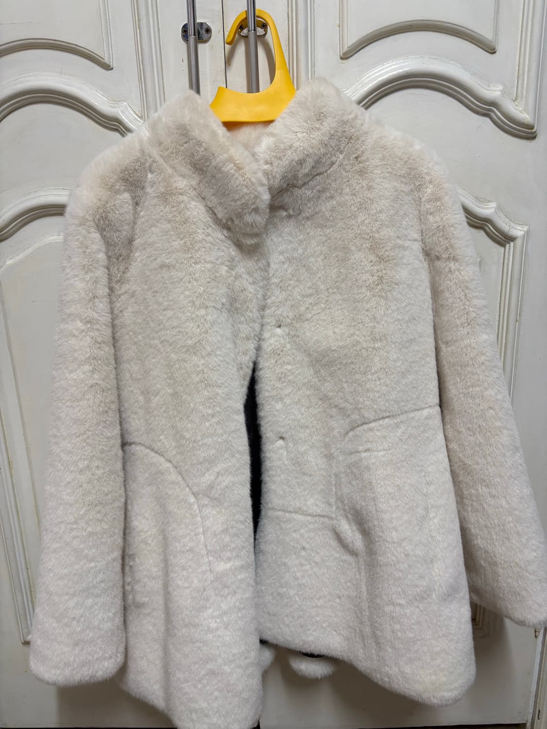 마리끌레르 화이트 퍼자켓 상품이미지3