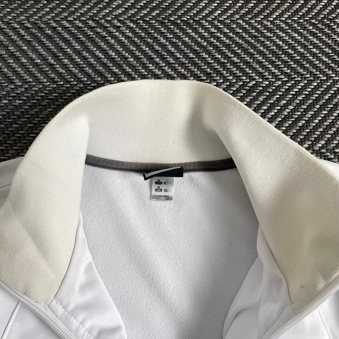 엄브로 사이드 로고 올드스쿨 하이넥 트랙탑 져지y 2990 상품이미지5