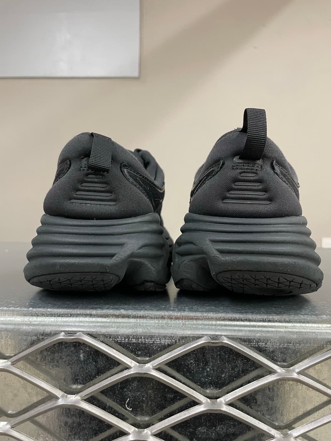 호카 본디 8 블랙 255 상품이미지3