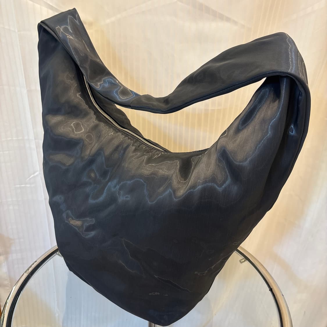 정품 COS 코스 하이 샤인 크로스바디     상품이미지3