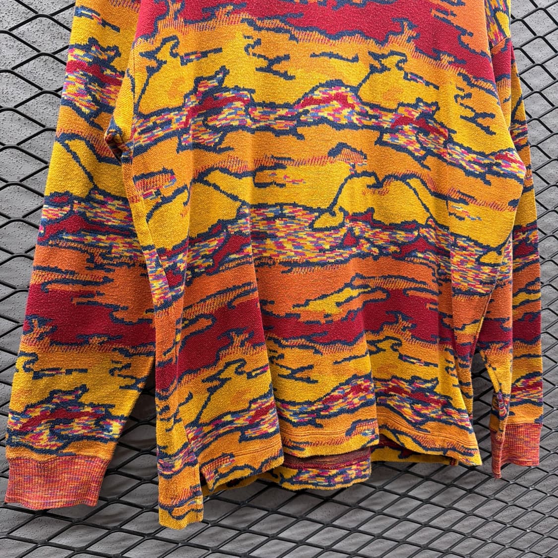 미쏘니 자카드 코튼니트 트와일라잇 모티브 패턴 디테일 레드 상품이미지5