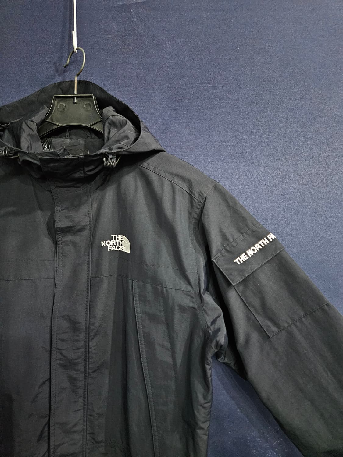 노스페이스 블랙 남성 95~100 방풍 후드집업 자켓  상품이미지4