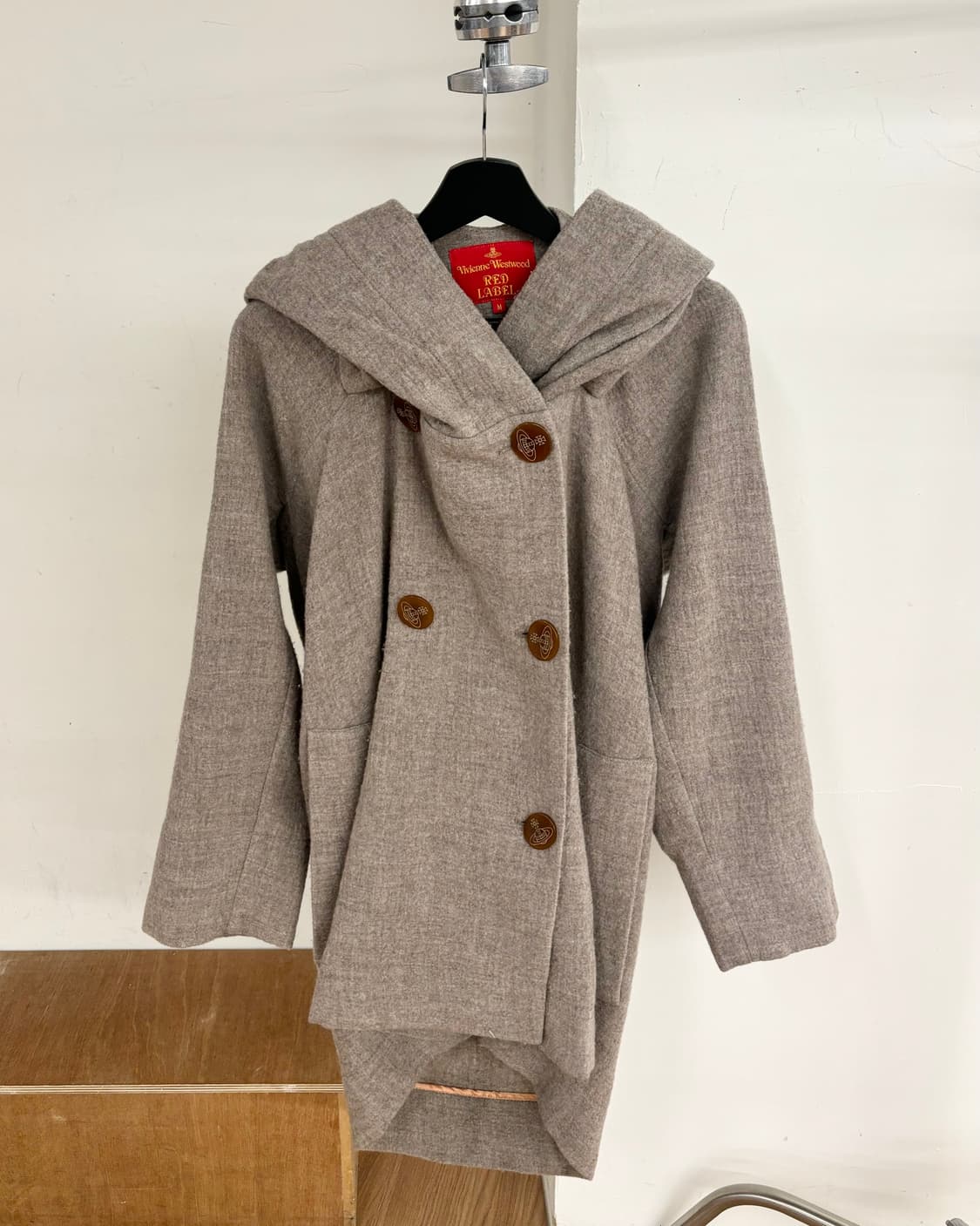 비비안 웨스트우드 레드라벨 후디 코트 상품이미지1