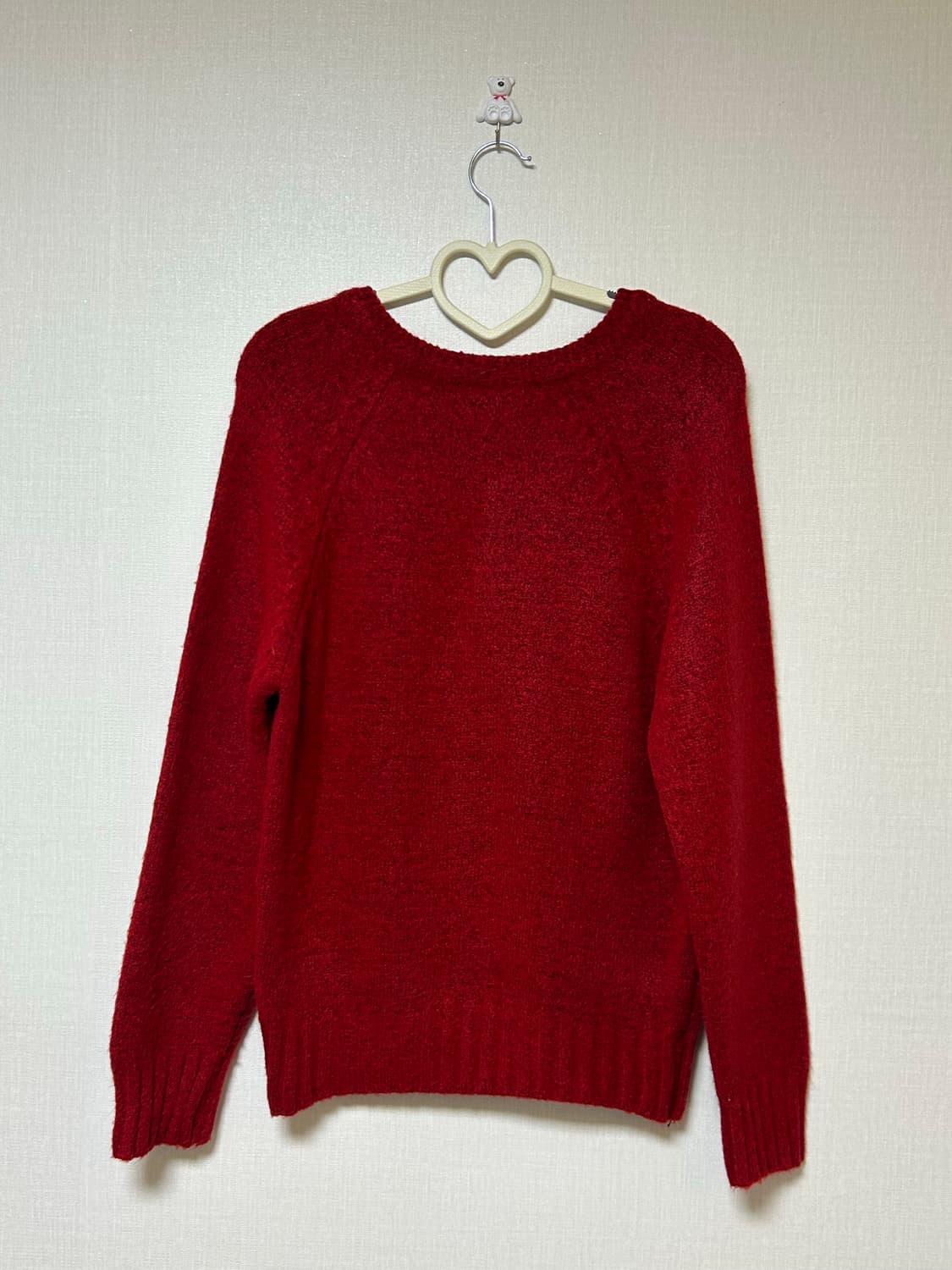 레드 브이넥 니트 상품이미지2