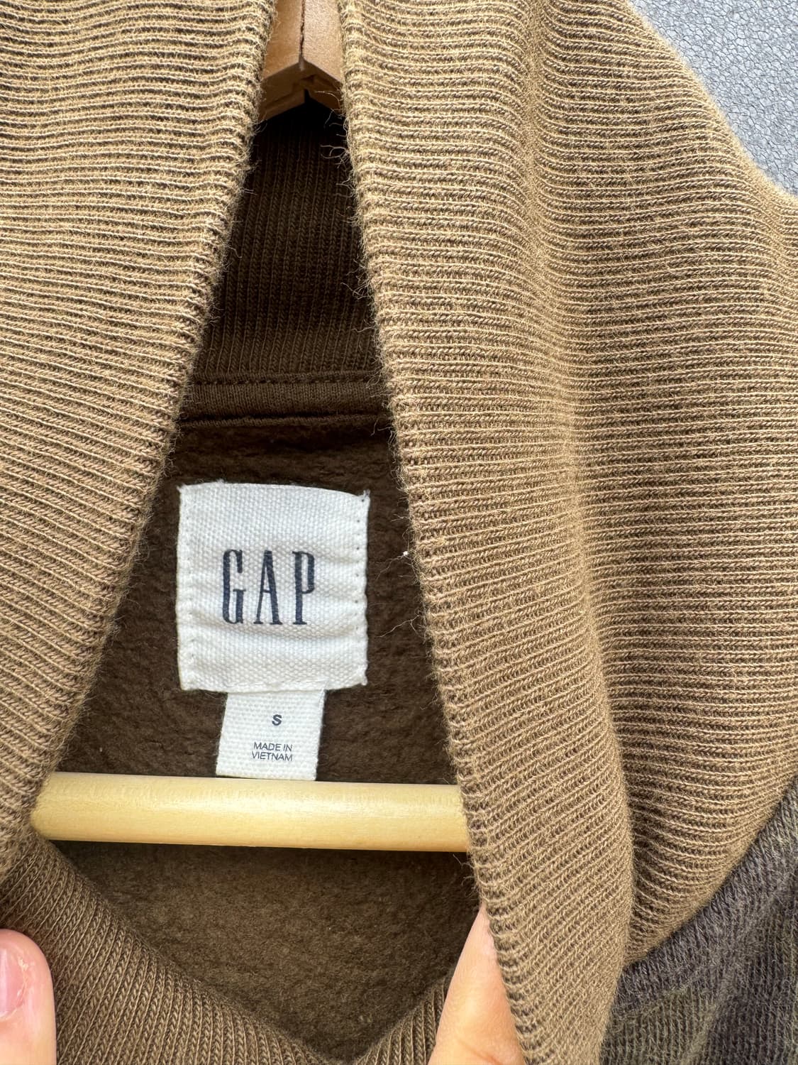 GAP 카모 스웻 가디건 상품이미지3