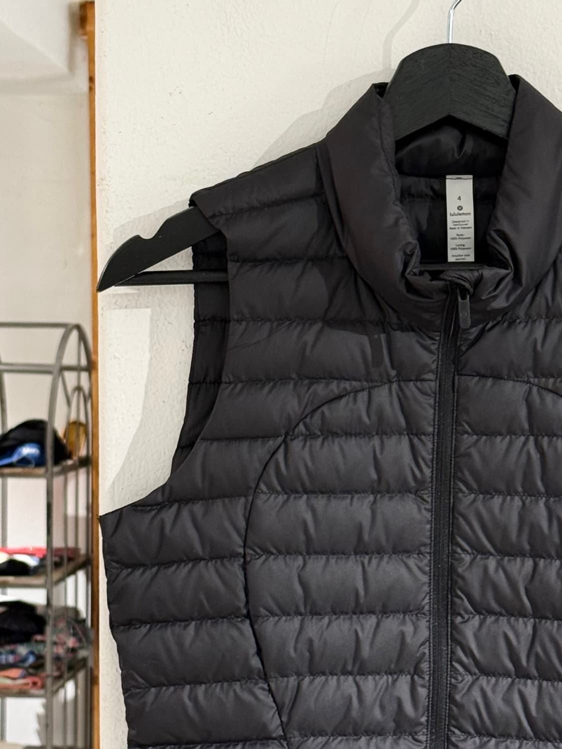 룰루레몬 블랙 팩 잇 다운 베스트 상품이미지2