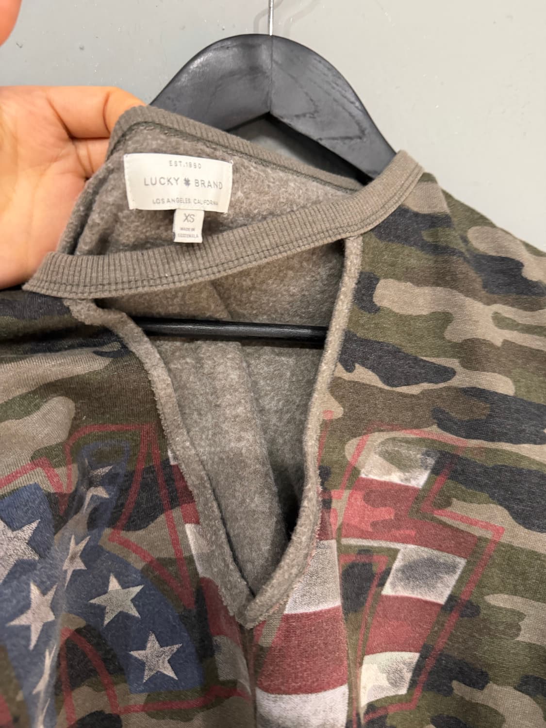 kiss lettering camo pattern sleeve 상품이미지6