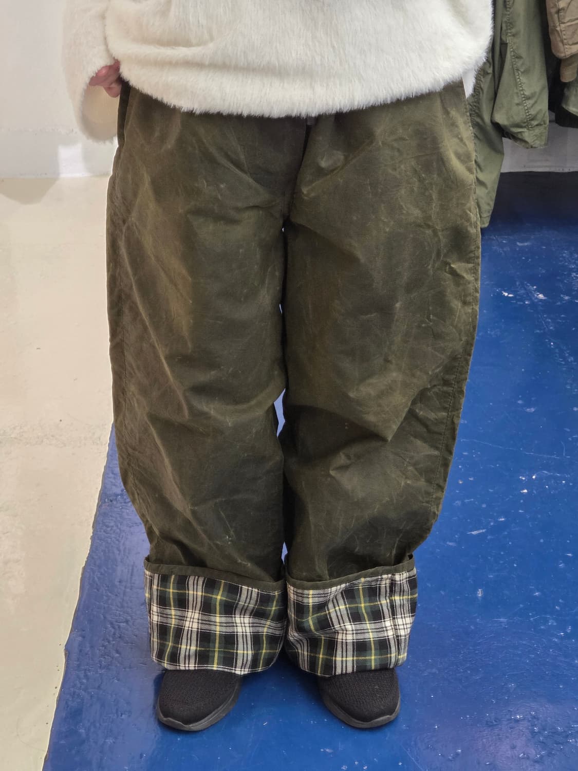 Barbour 바버 올리브 카키 왁스 팬츠 상품이미지1