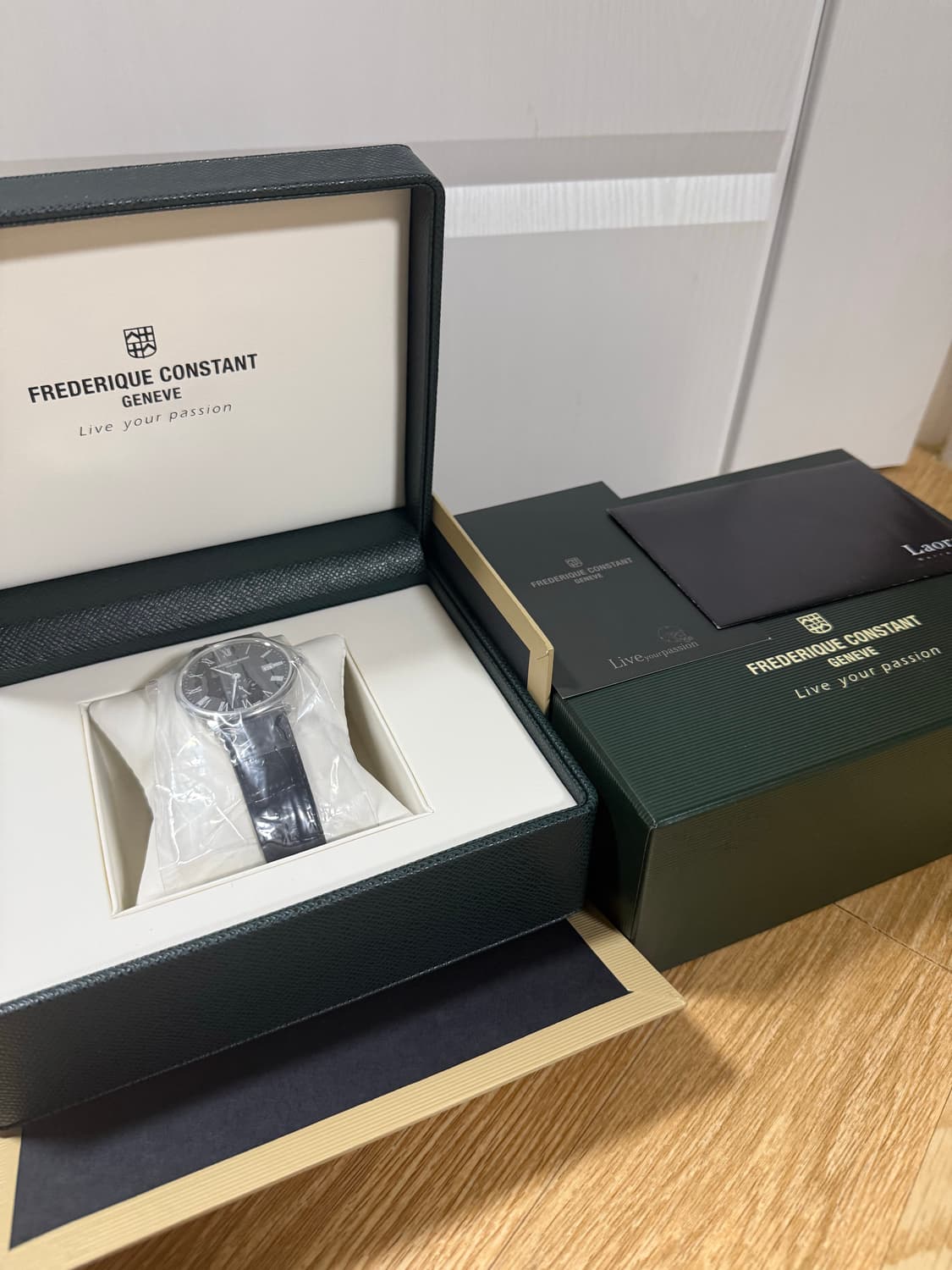 프레드릭 콘스탄트 슬림쿼츠 데이트 (FC-245BR5S6DBR) 상품이미지4