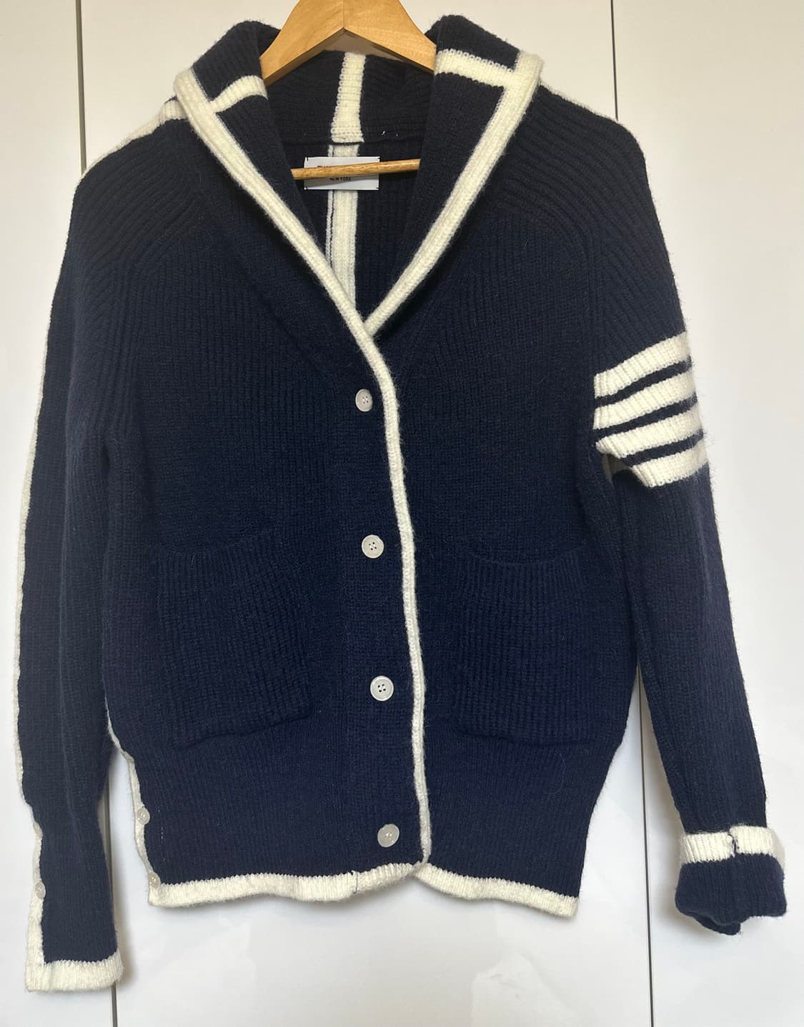 Thom Browne 네이비 후드 울가디건 정품 상품이미지2