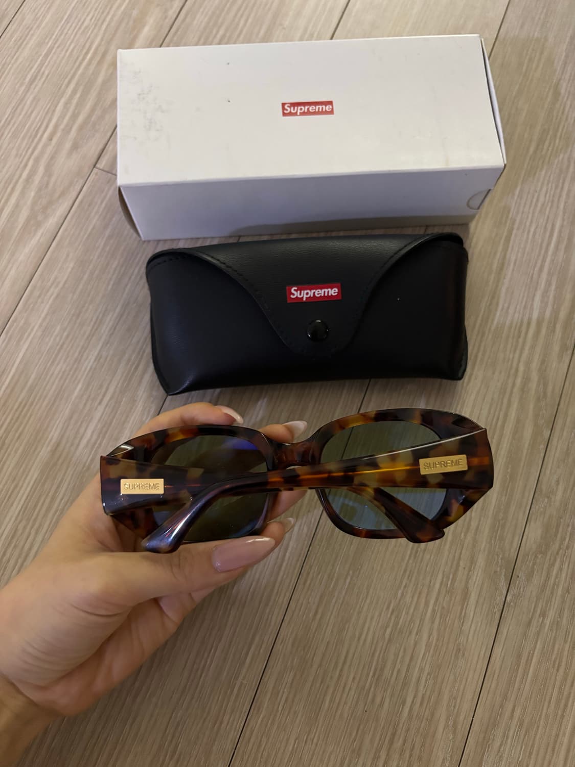 슈프림 클레오 선글라스 톨토이즈24SS 상품이미지5