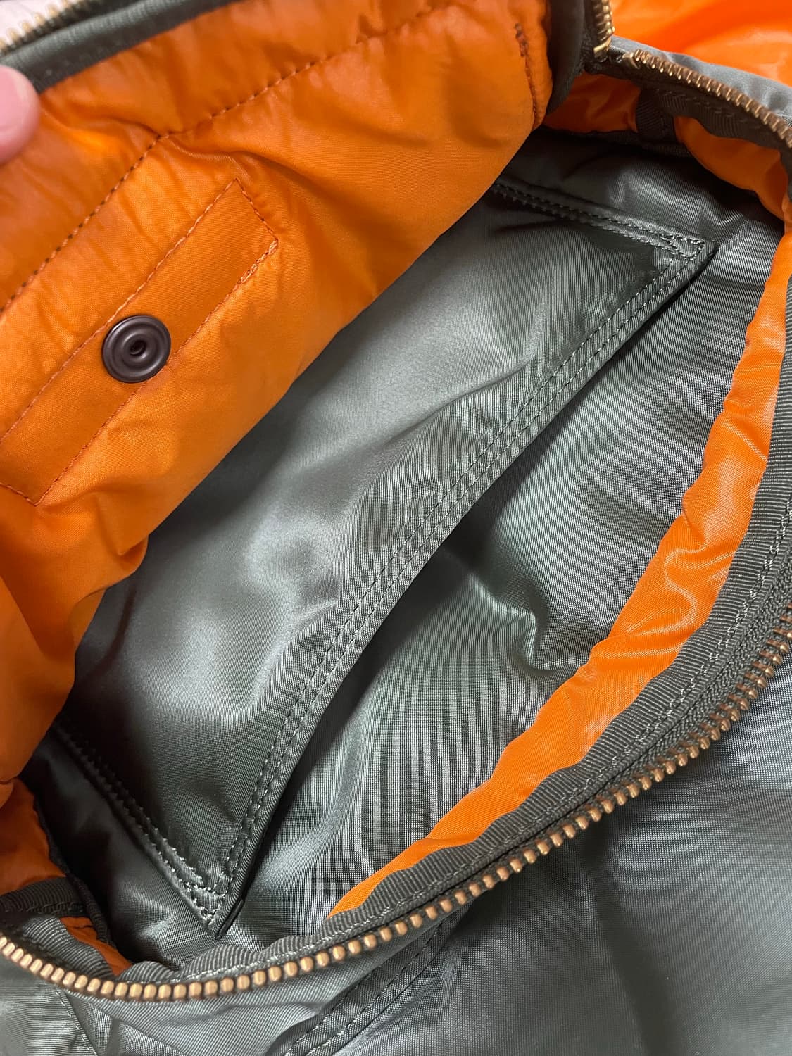 포터 탱커 데이팩 세이지 그린 상품이미지6