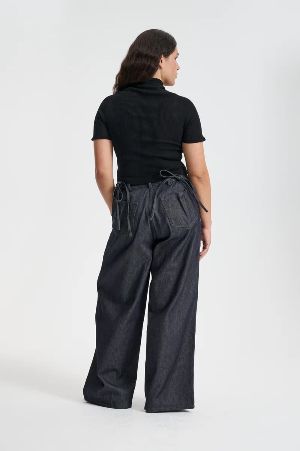 [6,8]세실리에 반센 BENTLEY 프릴 탑/블랙 상품이미지5