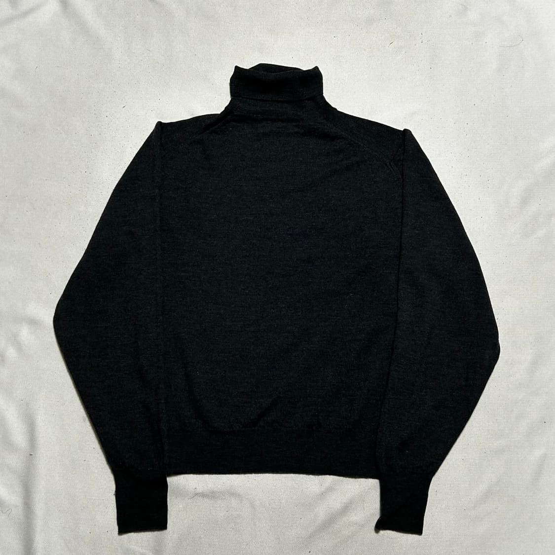 33 버버리 차콜 울 터틀넥 니트 상품이미지3