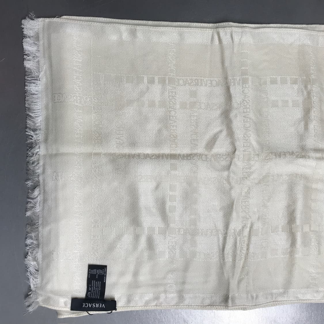 베르사체 실크 스카프 상품이미지3