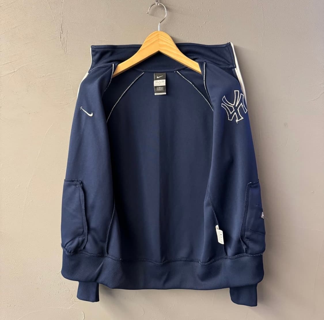 나이키 뉴욕 양키스 트랙탑 머쳔 저지 상품이미지3