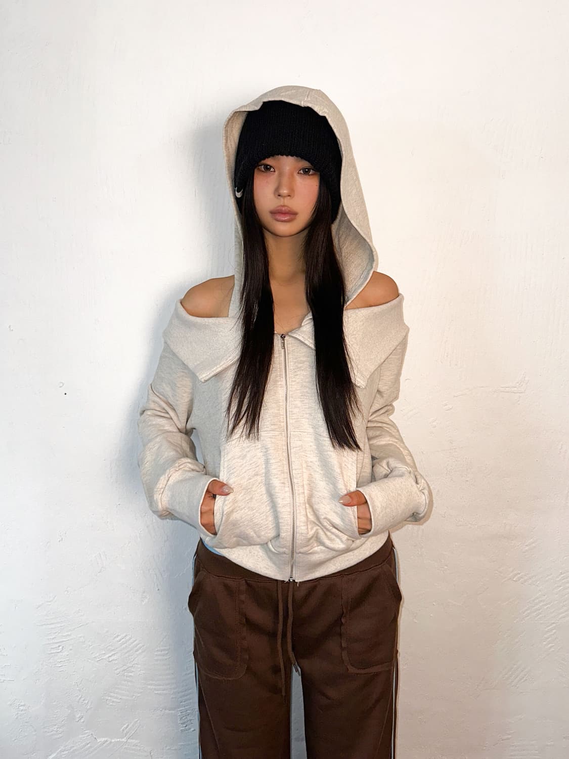 택포) Off shoulder hoodie zip-up 상품이미지1