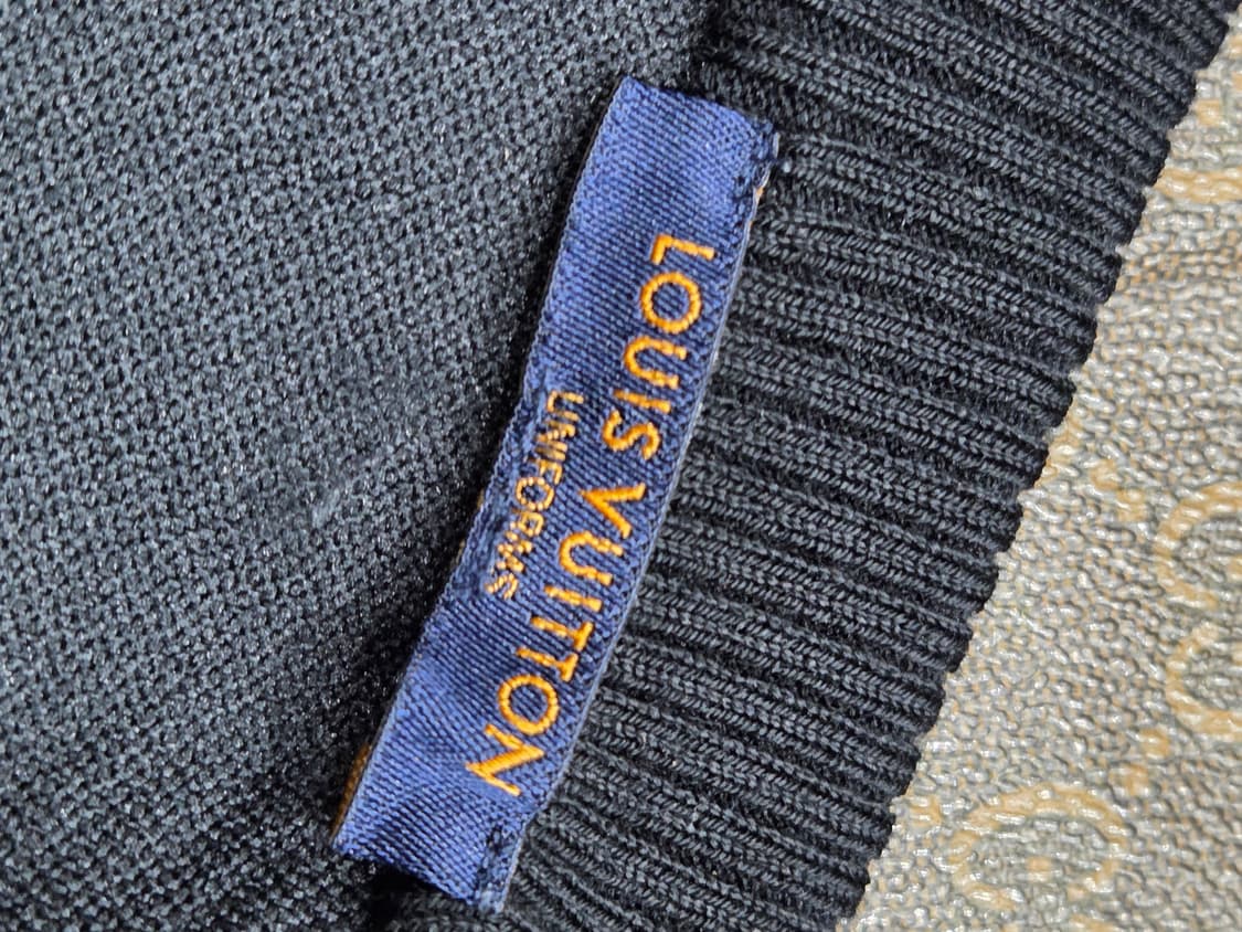 루이비통 크롭 봄버 상품이미지2