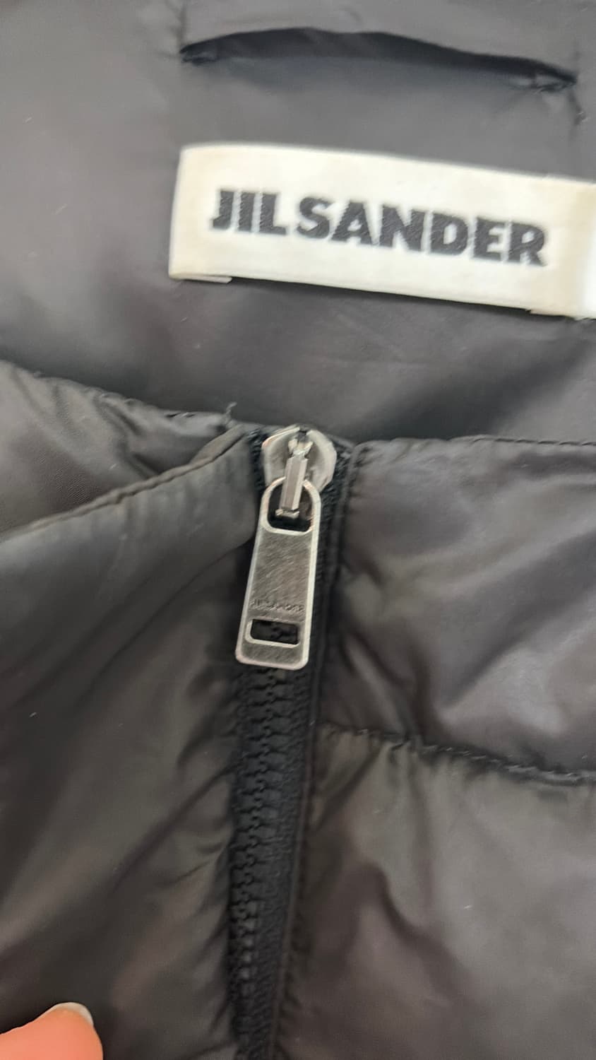 질샌더 블랙 경량패딩 정품 38(44-66 사이즈)정품  상품이미지4