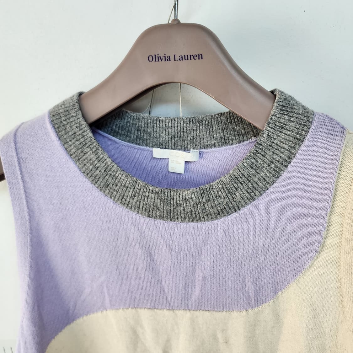 코스 배색 니트 조끼 상품이미지3