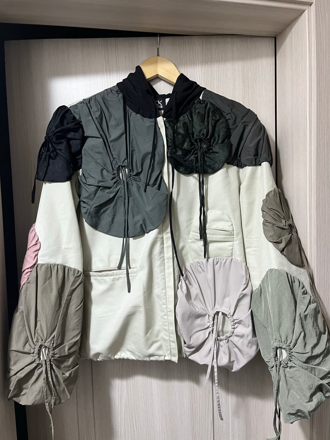 j.kim 제이킴 off white Pouch Jacket 자켓 상품이미지1