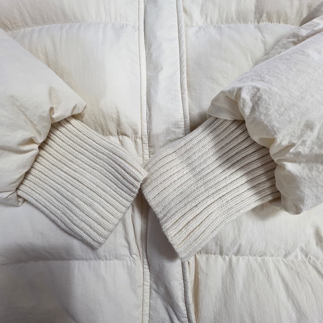 1789 CONCEPT 크림 하이넥 니트패딩 (신상, 2024년 제작) 상품이미지5