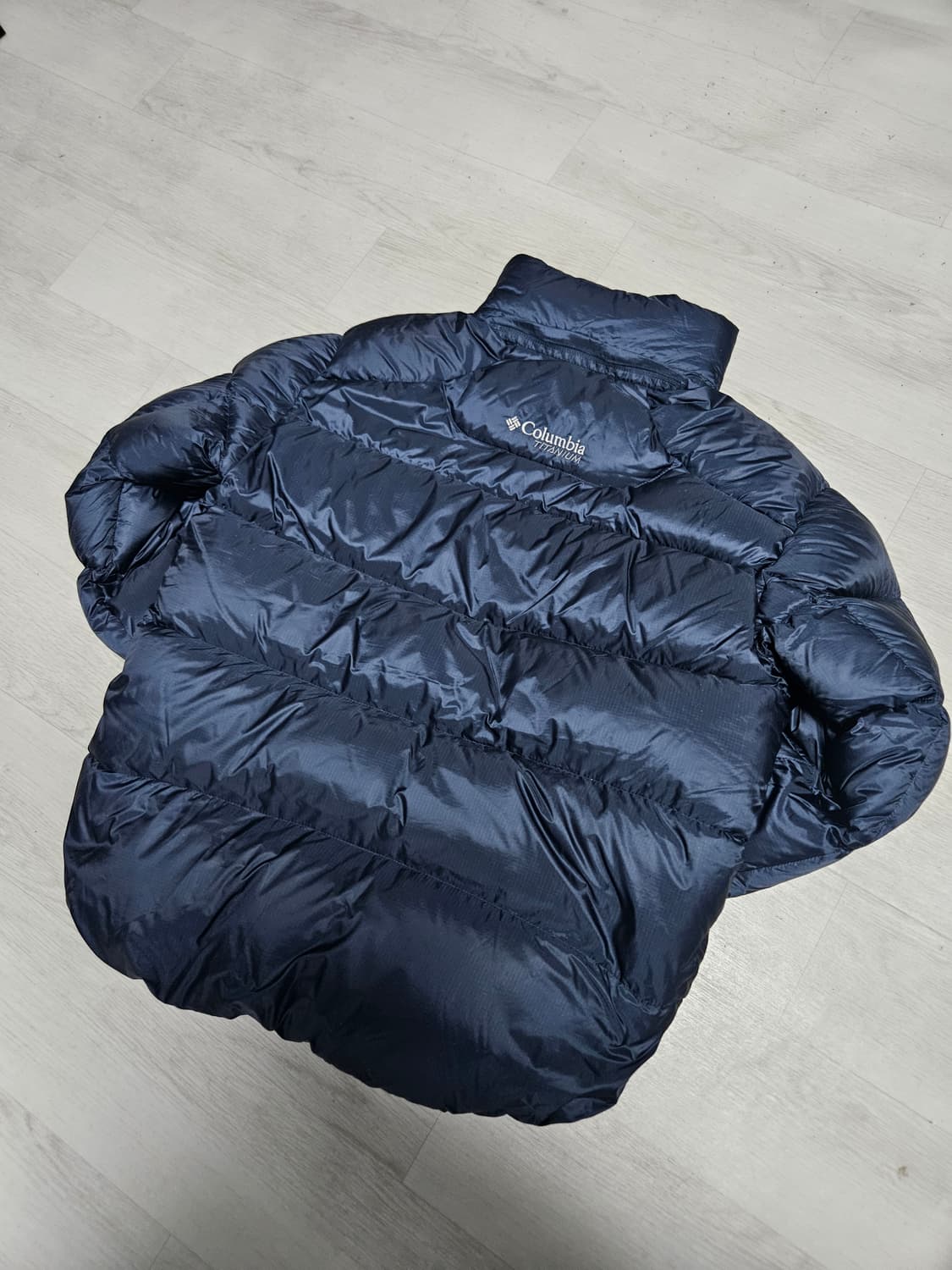 컬럼비아 티타늄 이버슨 구스다운 패딩 상품이미지3