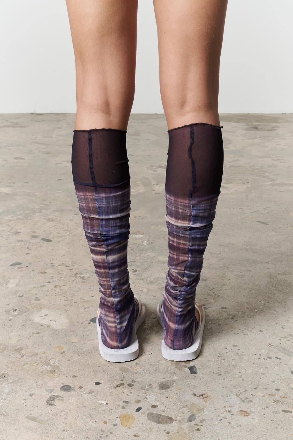 오들리워크샵 Dark Tartan Mesh Leg Warmers Long 상품이미지4