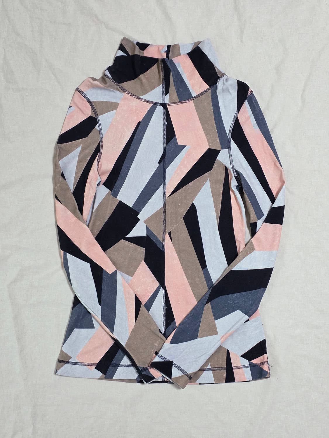 COS 코스 패턴 슬림핏 폴라 롱슬리브 상품이미지1