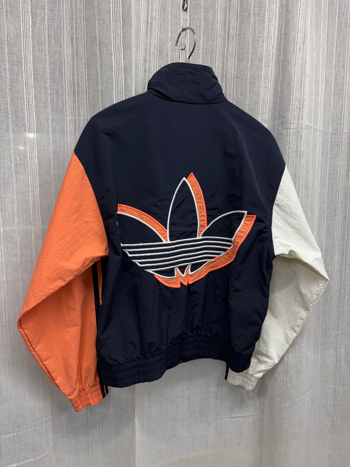 아디다스 더블 트레포일 바람막이 자켓 상품이미지5