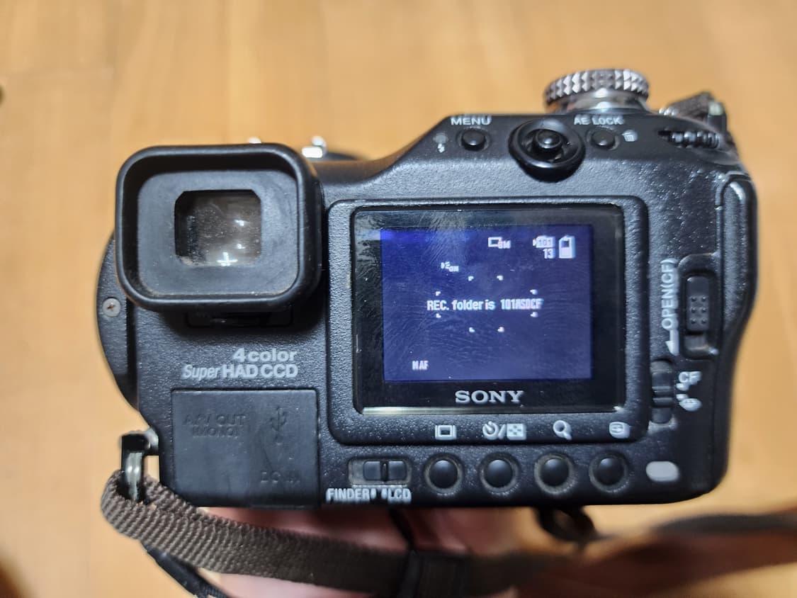 소니 하이엔드 디지털 카메라 DSC-F828 상품이미지4