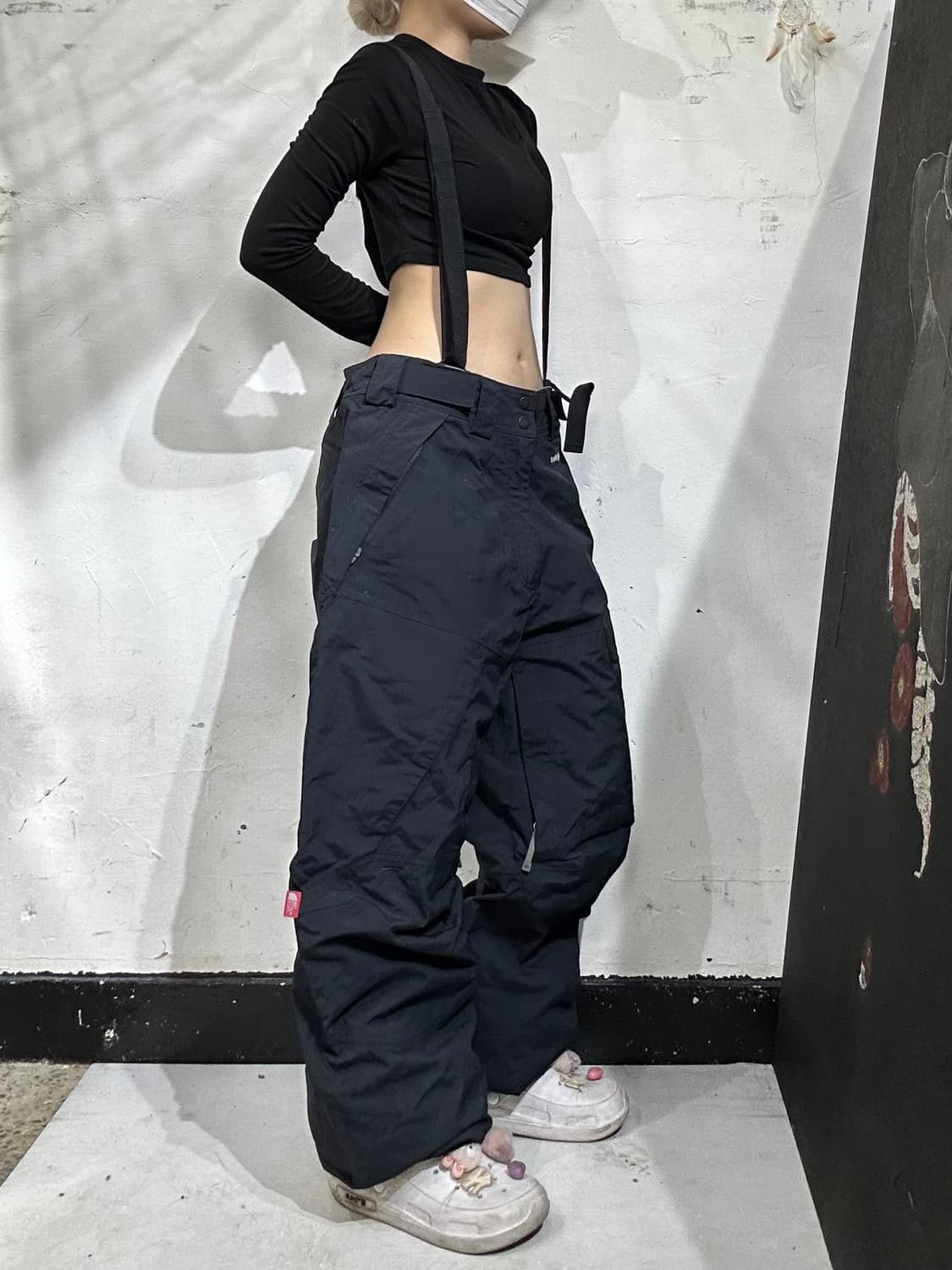 노스페이스 블랙 하이벤트 오버롤 와이드 트랙 팬츠 스키 팬츠 멜빵 바지 상품이미지1