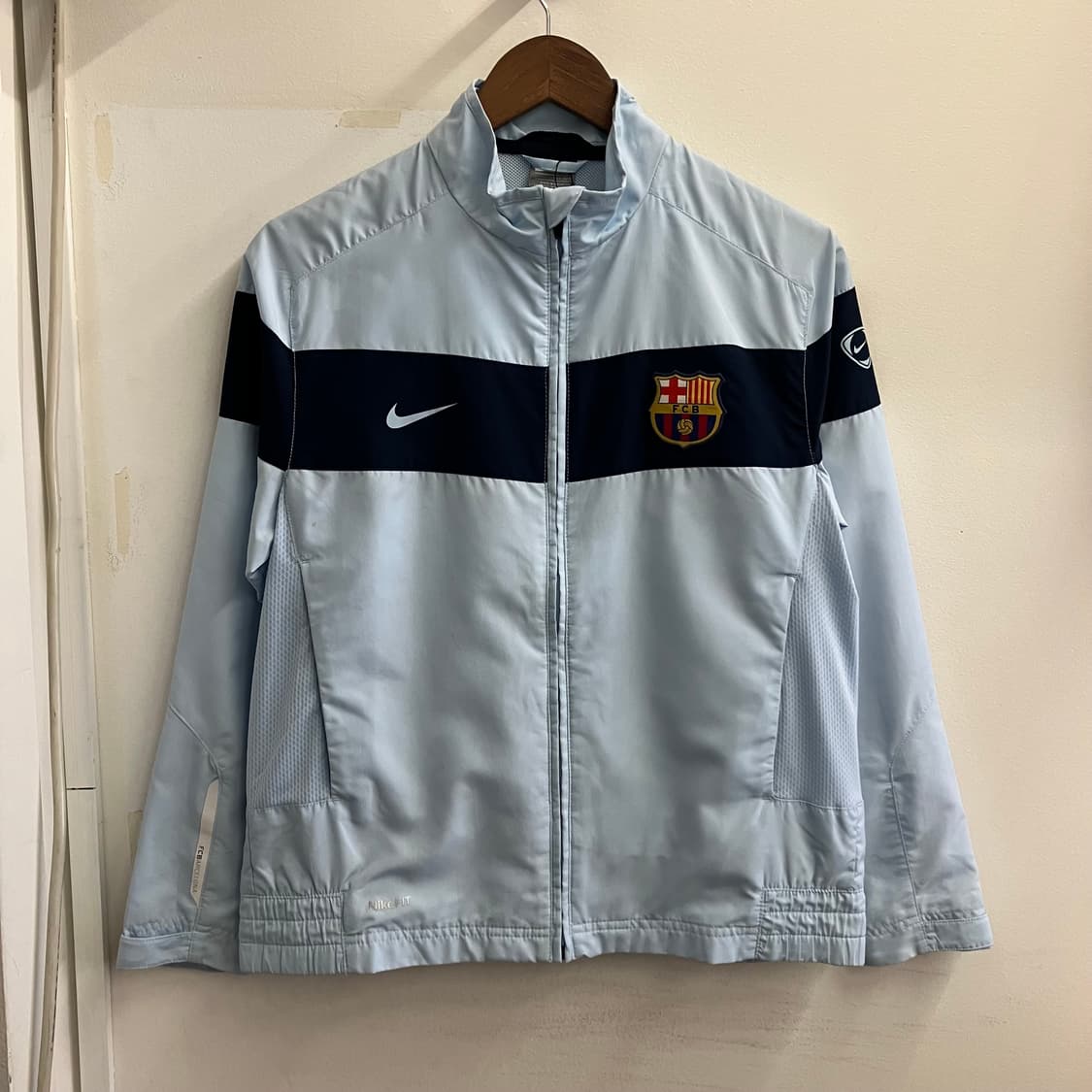 N69 나이키 바르셀로나 바람막이 자켓 상품이미지1