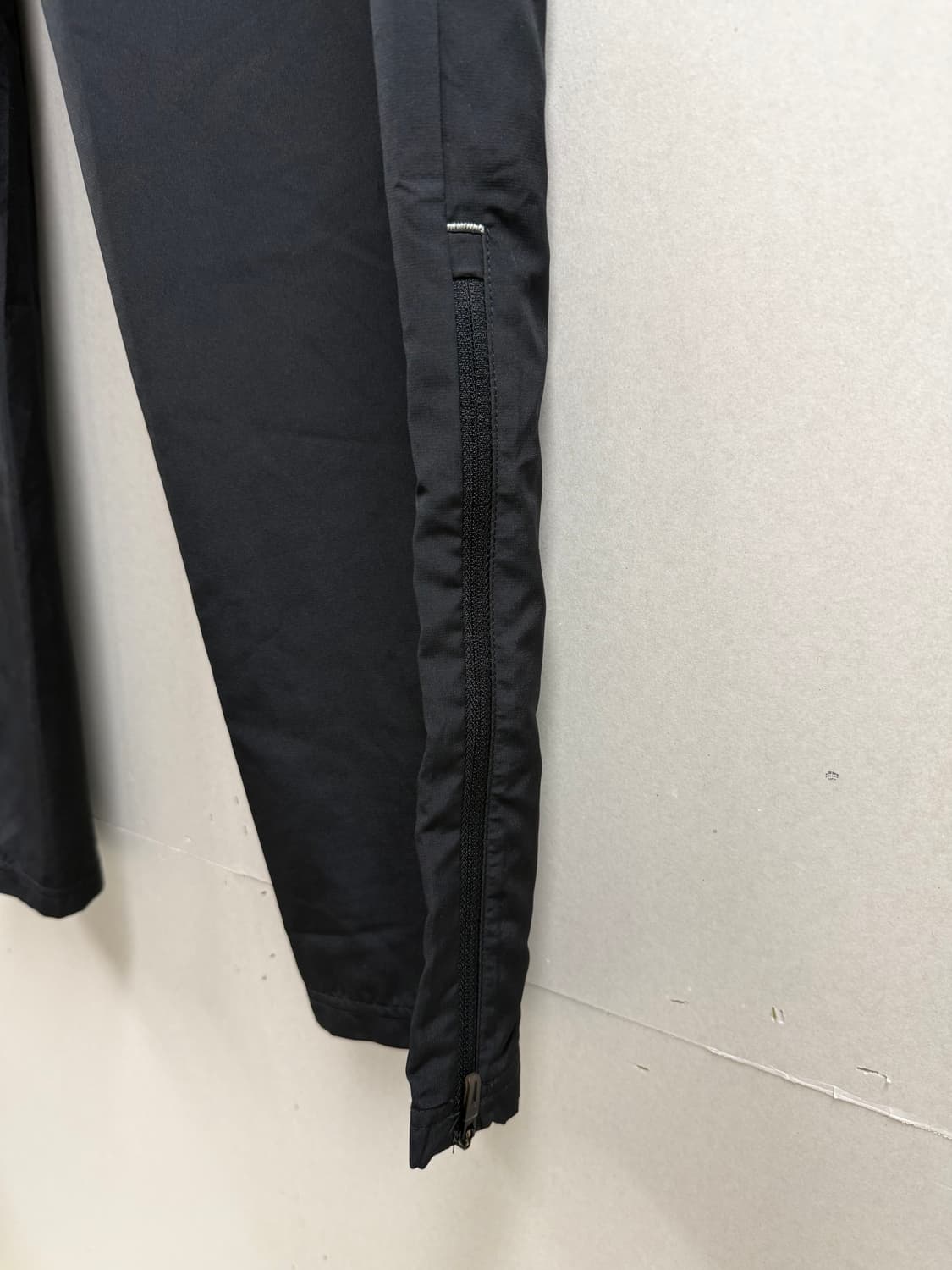 남성 100 / 아디다스 트레이닝 팬츠 여름용  상품이미지4