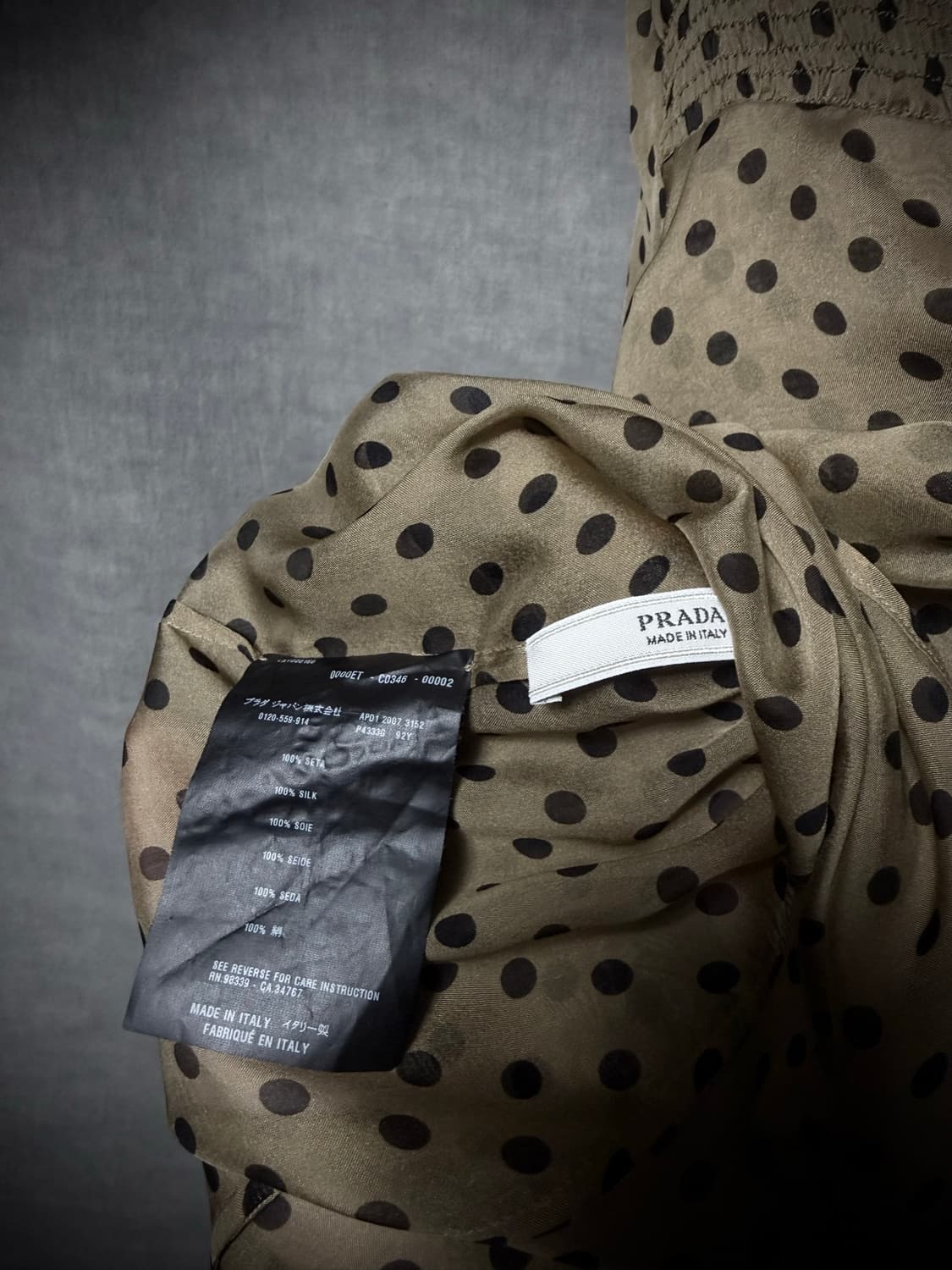 PRADA Ribbon Dot Blouse 상품이미지9