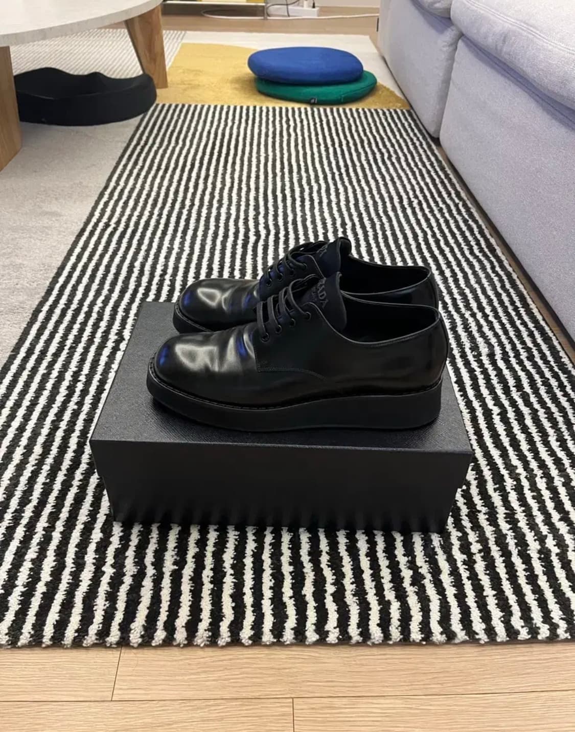 프라다 더비 슈즈 상품이미지1