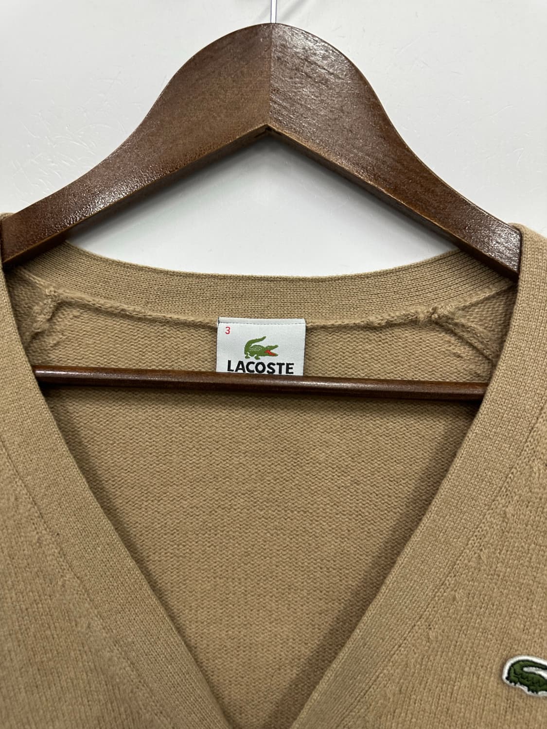 라코스테 베이지 브이넥 가디건  상품이미지2