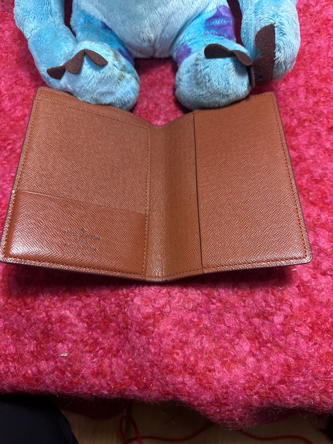 루이비통 여권지갑 상품이미지4