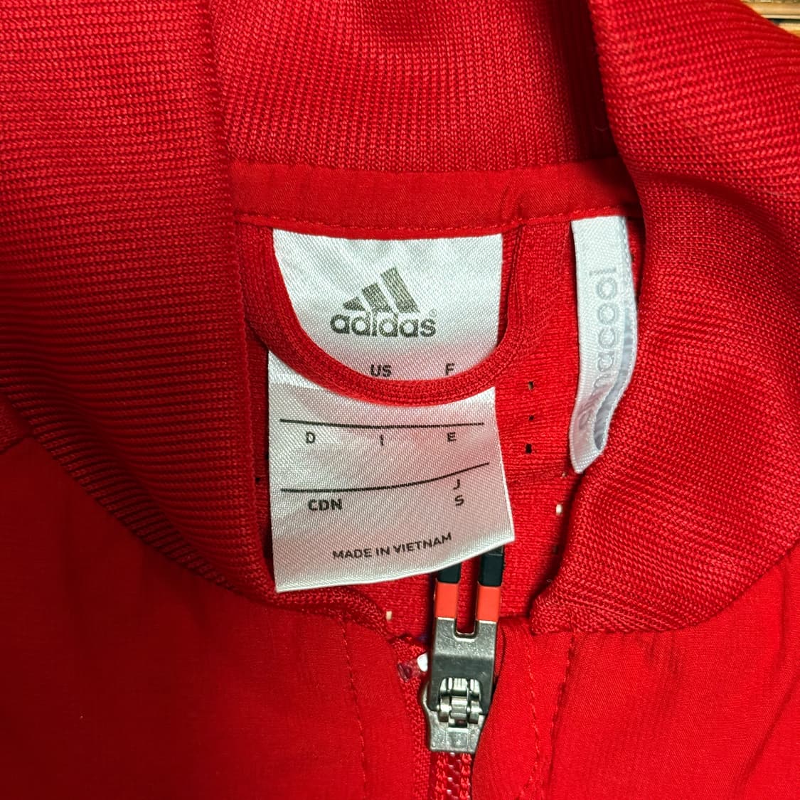 아디다스 레드 퍼포먼스 바람막이 져지 s 상품이미지7