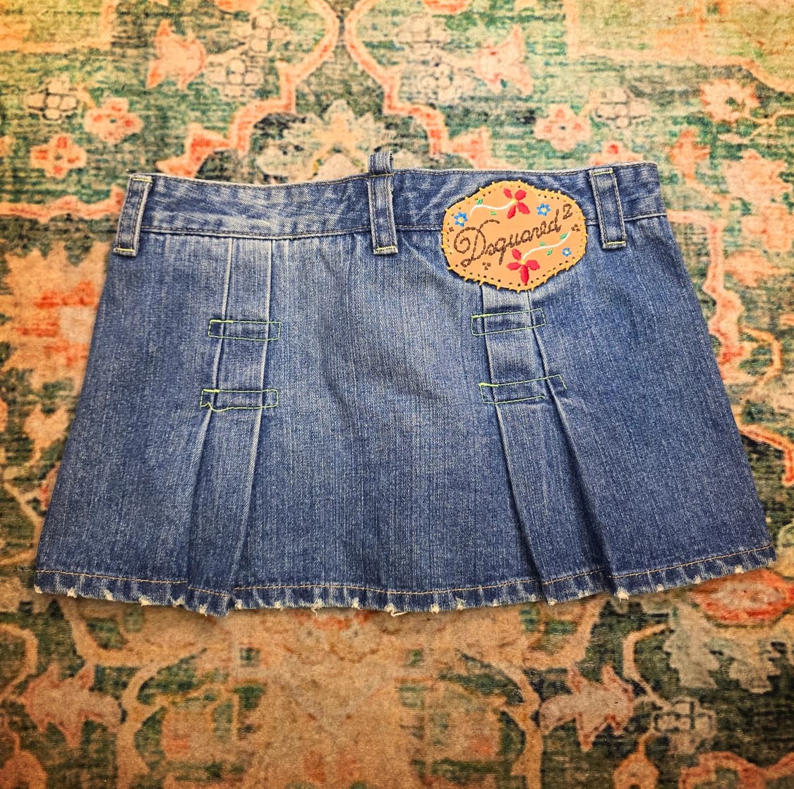 디스퀘어드2(Dsquared2)의 플리츠 데님 미니 스커트 상품이미지1