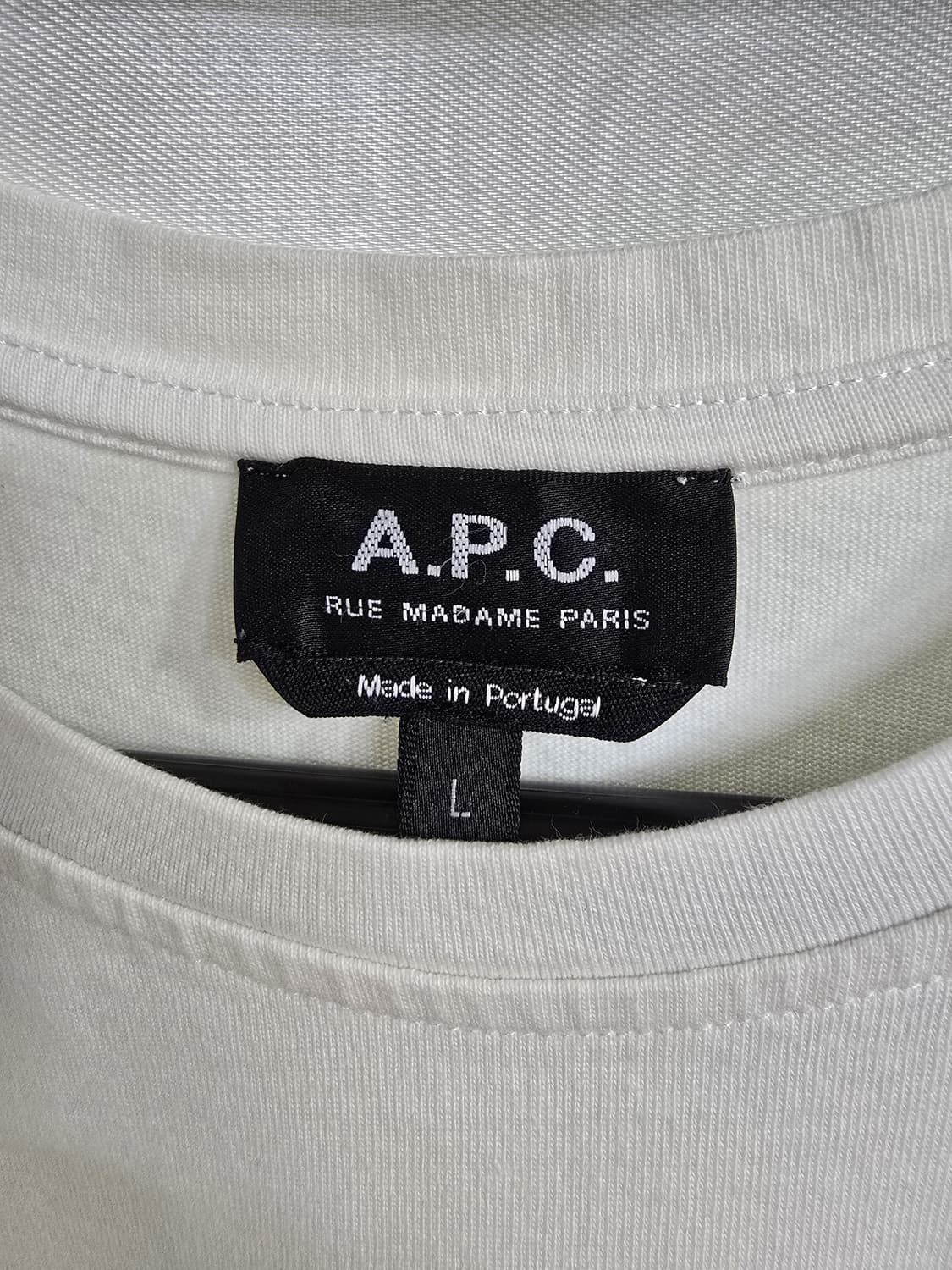 A.P.C 화이트 로고 반팔 티셔츠 (2059) 상품이미지3