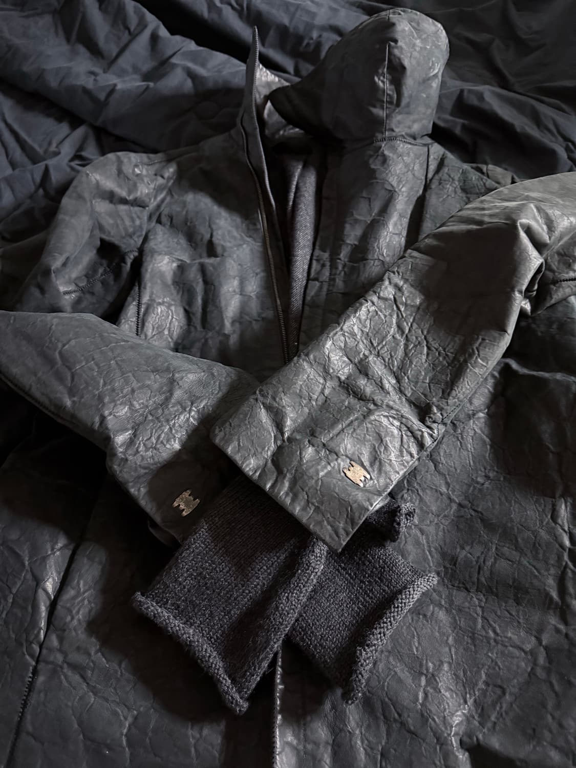 아이작 셀럼 마스크+글러브 자켓 상품이미지1