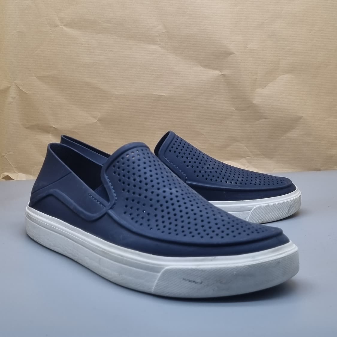 크록스 시티레인 로카 남성슬립온270 상품이미지1