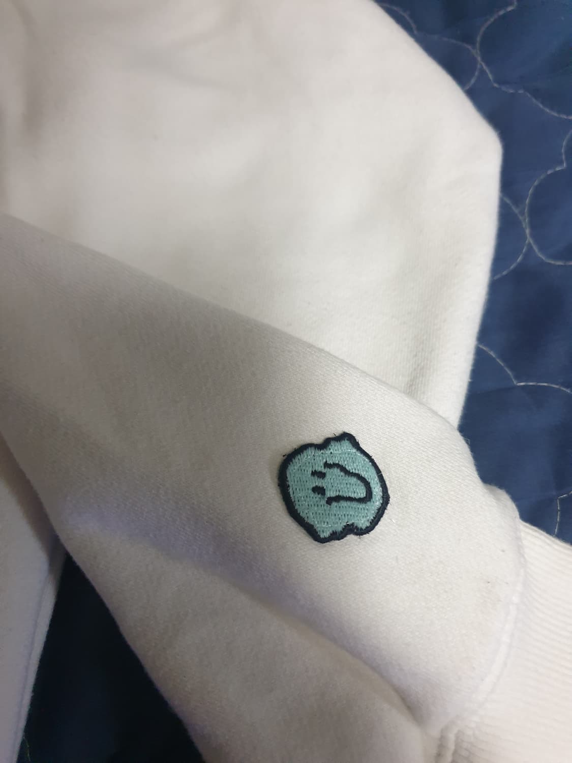 나이스고스트클럽 고스트 온 보드 UV 스웨트셔츠 (M) 상품이미지3