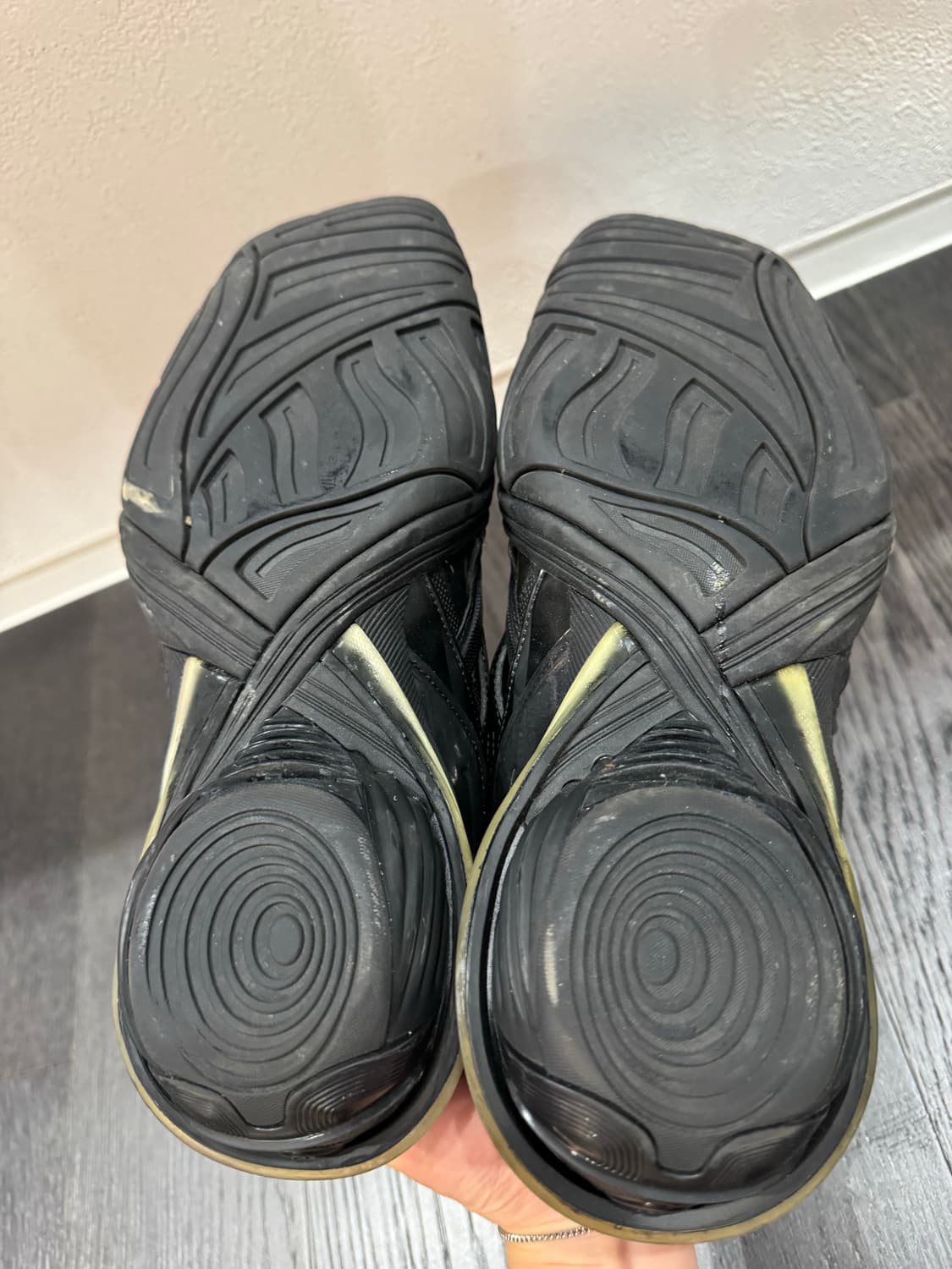 발렌시아가 신발 팝니다 41사이즈 상품이미지4